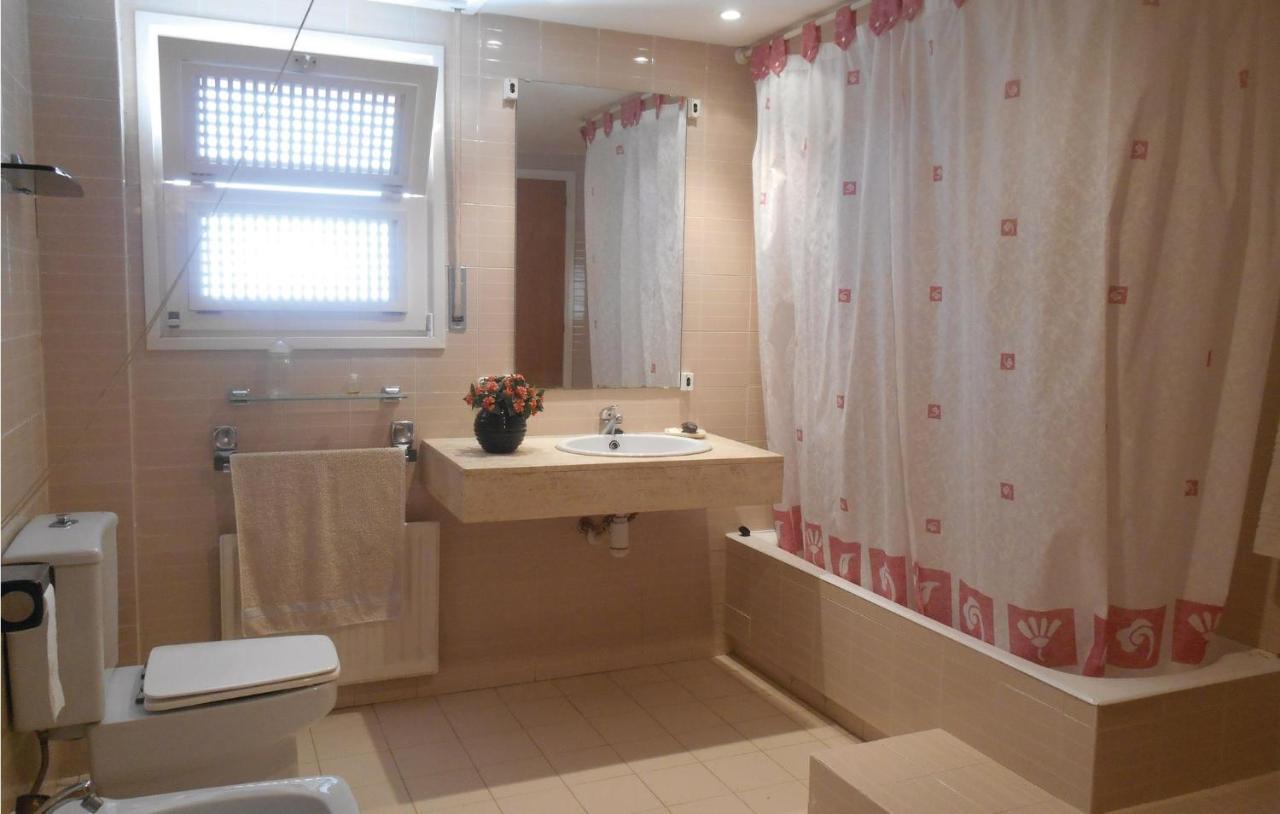 3 Bedroom Gorgeous Apartment In Tossa De Mar Kültér fotó